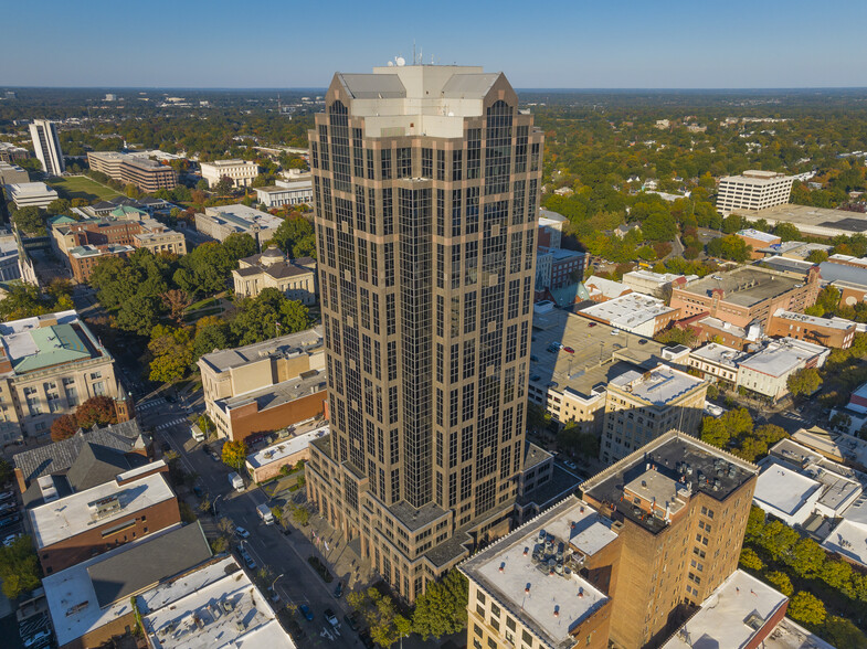 150 Fayetteville St, Raleigh, NC à louer - Photo de l’immeuble – Image 2 sur 18