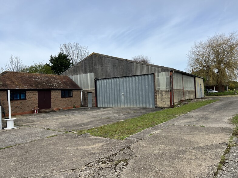 Hill Ln, Bognor Regis à louer - Photo de l’immeuble – Image 1 sur 5