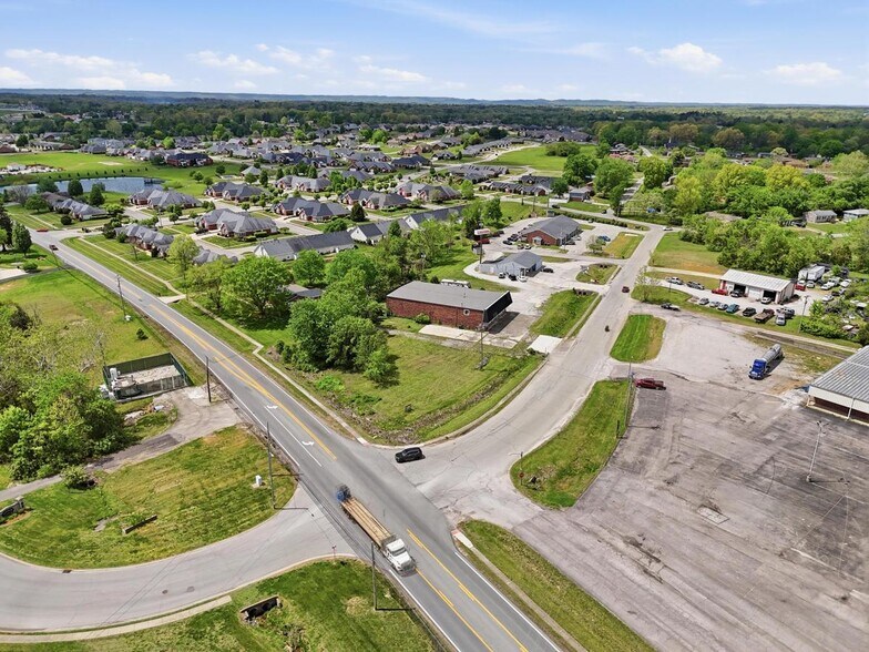 149 Delaina Dr, Mount Washington, KY à vendre - Photo de l’immeuble – Image 3 sur 19
