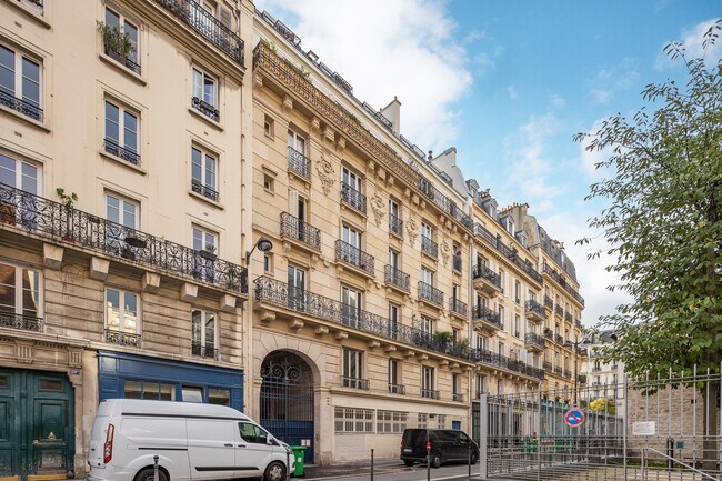 Plus de détails pour 31 Rue De Poissy, Paris - Bureau à louer