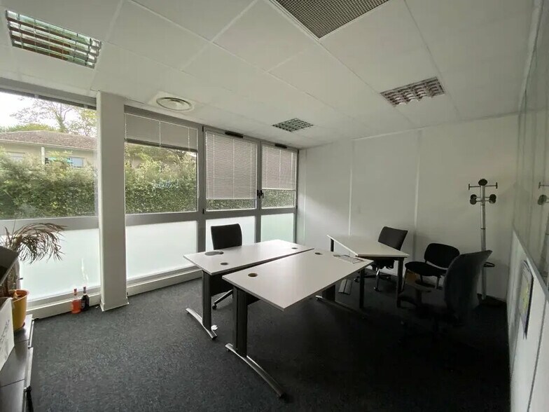 26 Boulevard De L'Hopitau, La Chapelle-sur-Erdre à louer - Photo de l’immeuble – Image 3 sur 8