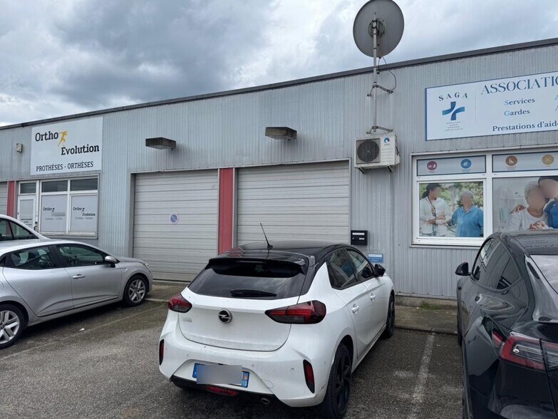 Industriel/Logistique dans Aubagne à louer - Photo de l’immeuble – Image 2 sur 5