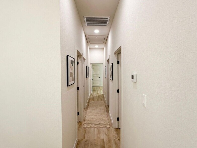 9706 Pelsey A-B Street, Houston, TX à vendre - Photo de l’immeuble – Image 2 sur 17