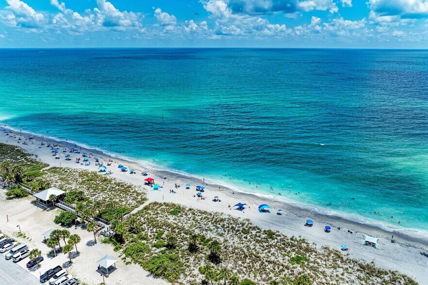2230 N Beach Rd, Englewood, FL à vendre - Photo de l’immeuble – Image 3 sur 9