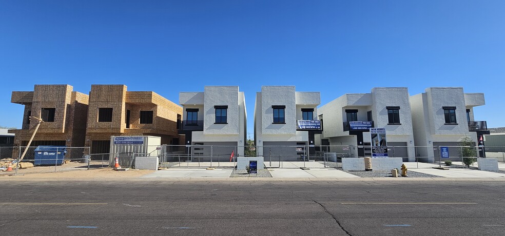 2051 E Michigan Ave, Phoenix, AZ à vendre - Photo intérieure – Image 1 sur 9