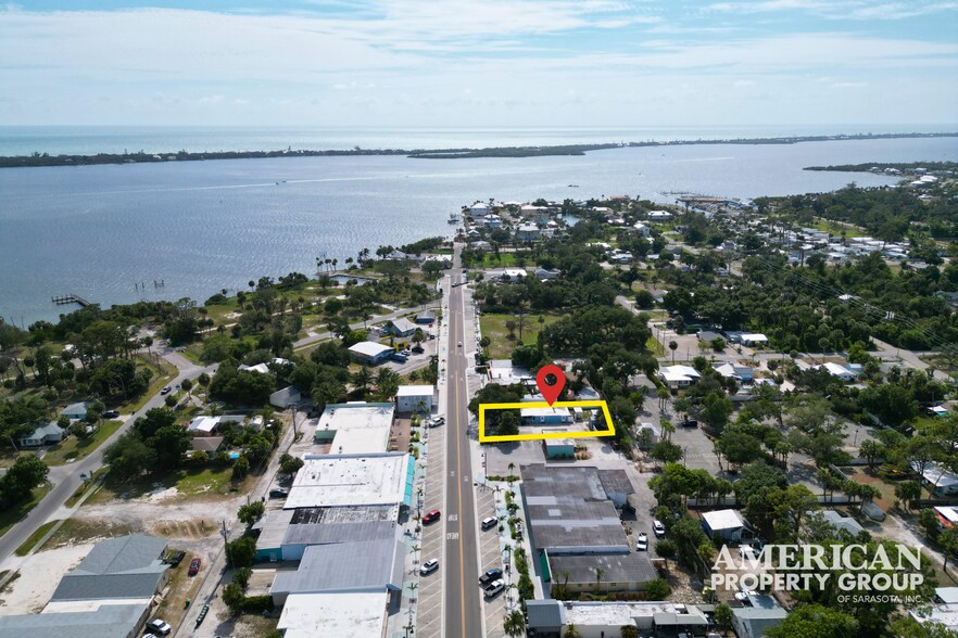 470 W Dearborn St, Englewood, FL à vendre - Photo de l’immeuble – Image 1 sur 26