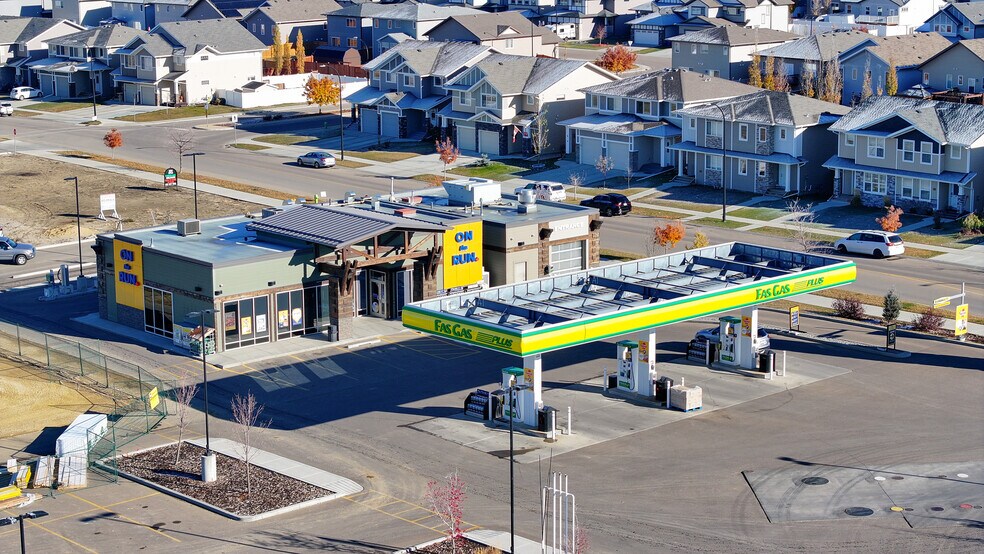 20 Thomlison Ave, Red Deer, AB à louer - Photo de l’immeuble – Image 3 sur 8