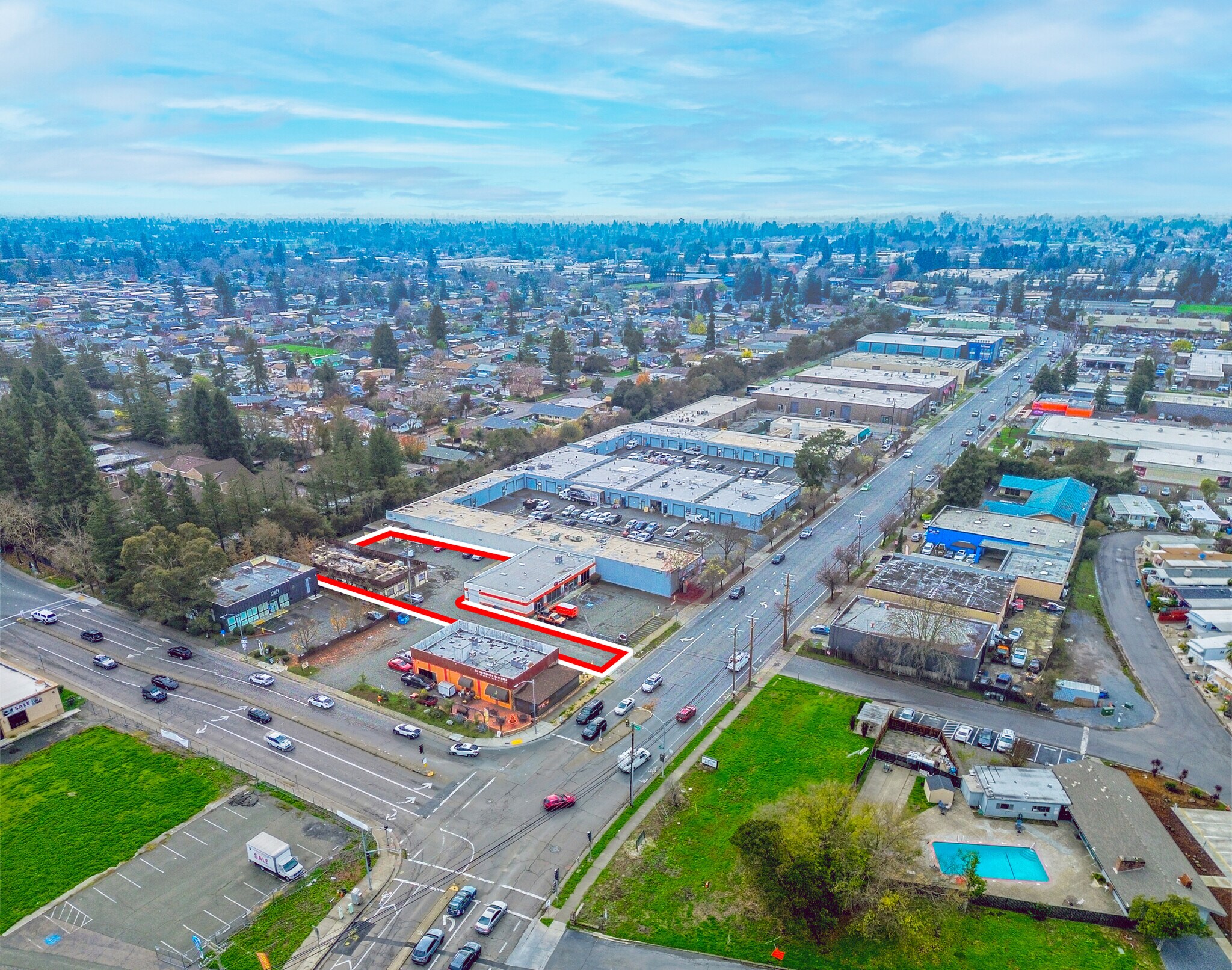 816 Piner Rd, Santa Rosa, CA à vendre Photo principale– Image 1 sur 5