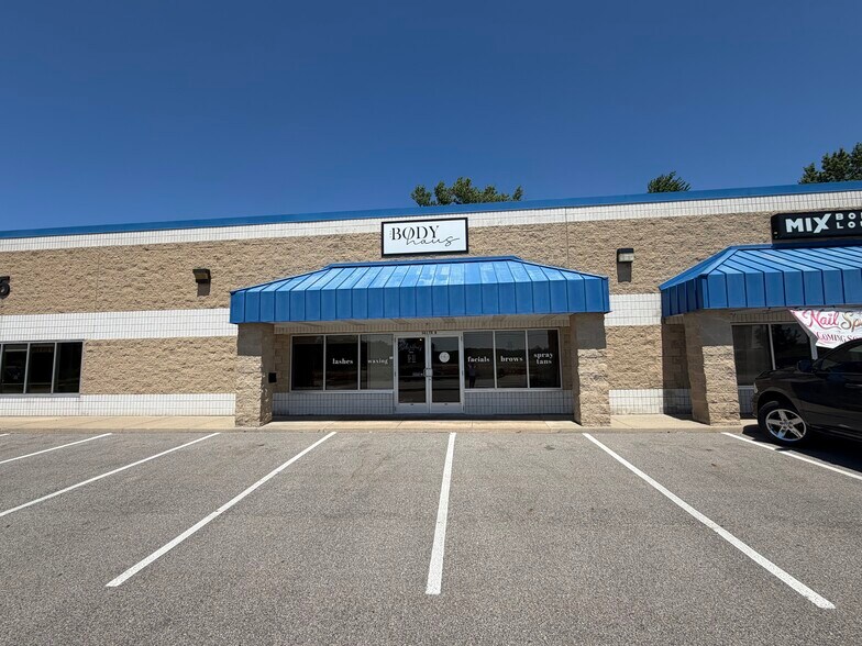 4735 Lake Michigan Dr NW, Grand Rapids, MI à louer - Photo de l’immeuble – Image 2 sur 15
