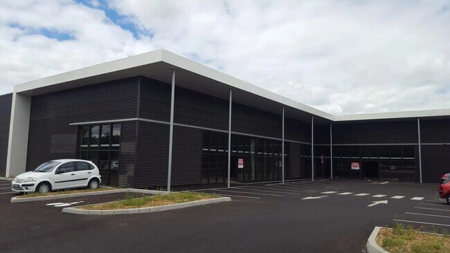 Plus de détails pour Local commercial à louer