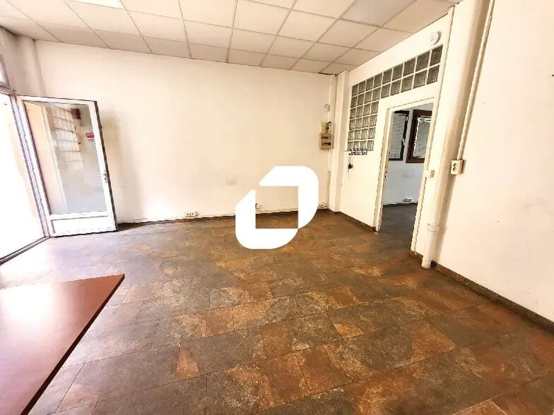 Bureau dans Arcueil à vendre - Photo de l’immeuble – Image 2 sur 9