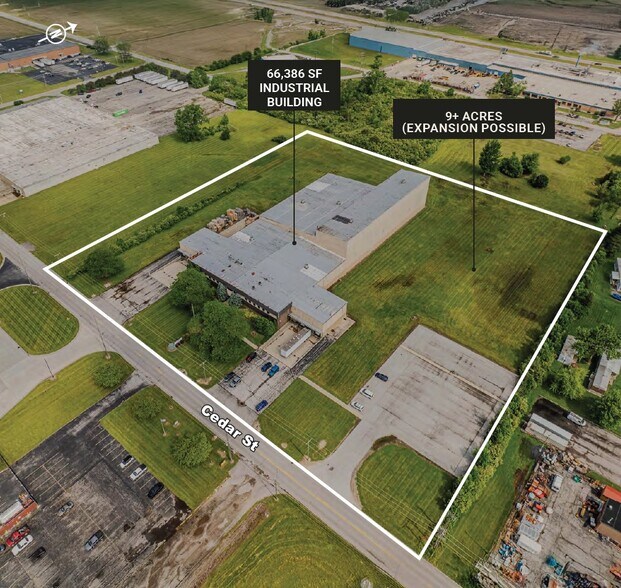 2100 Cedar St, Fremont, OH à louer - Aérien – Image 2 sur 18