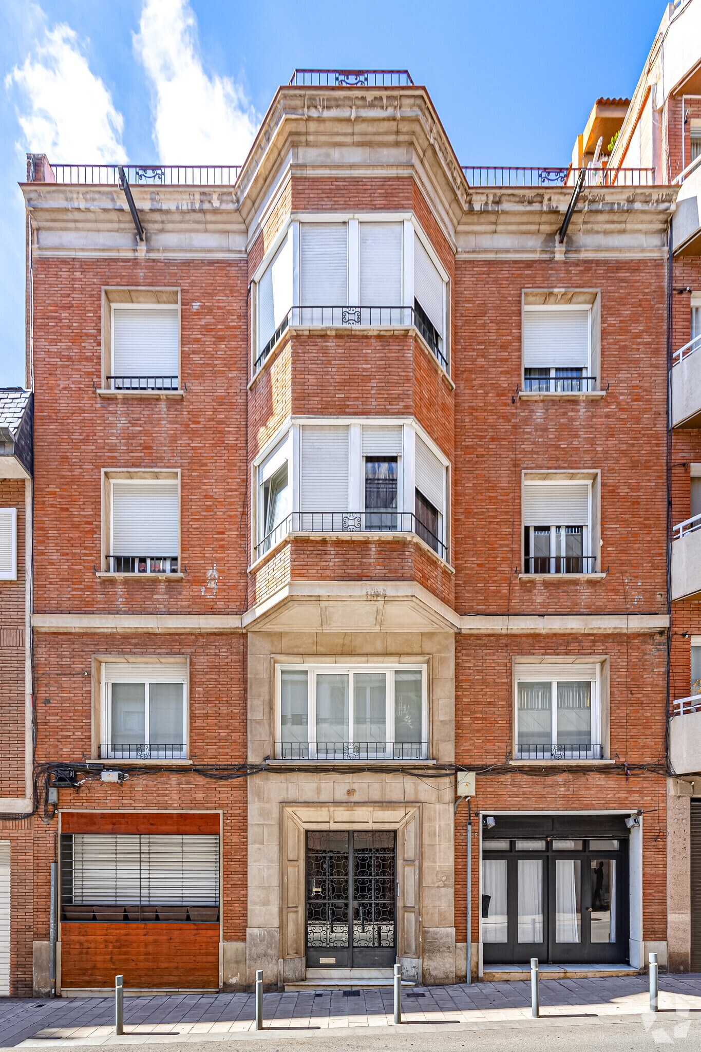 Bureaux/Local commercial dans Barcelone, Barcelona à louer Photo principale– Image 1 sur 2