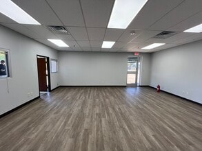 7336 Dogwood Park Dr, Richland Hills, TX à louer Photo intérieure– Image 2 sur 5