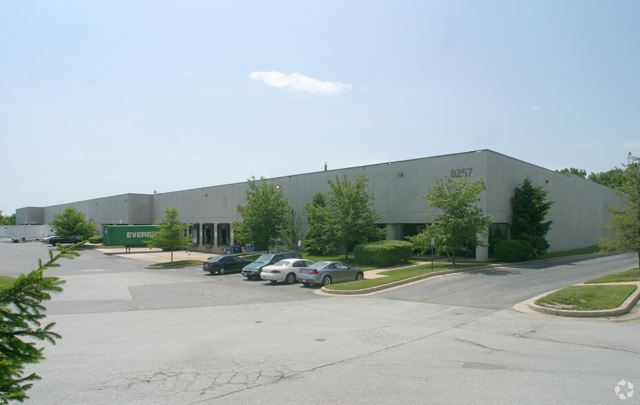 8257 Patuxent Range Rd, Jessup, MD à louer - Photo de l’immeuble – Image 2 sur 4