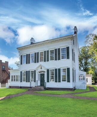 Plus de détails pour 78 Court St, Freehold, NJ - Bureau à vendre