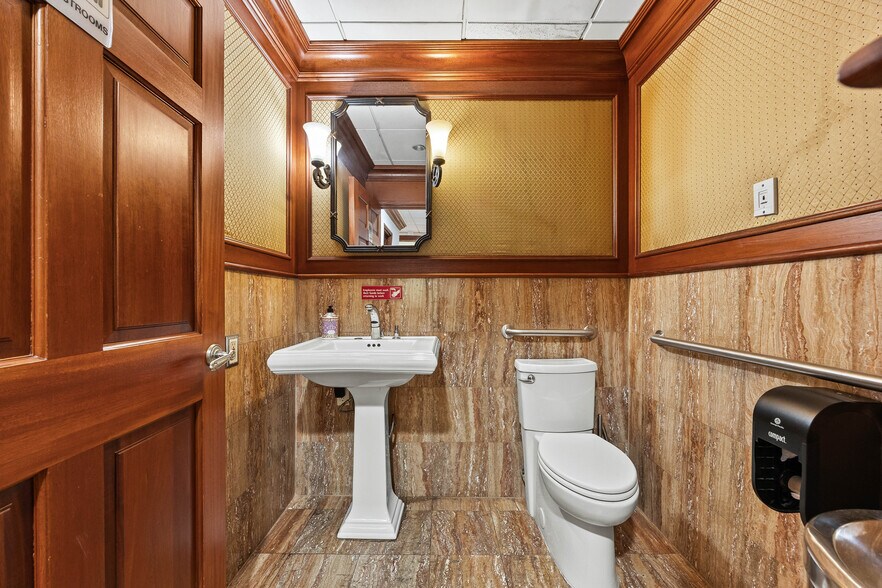 1523 Voorhies Ave, Brooklyn, NY à louer - Photo de l’immeuble – Image 3 sur 18