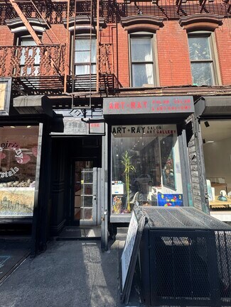 Plus de détails pour 305-307 E 9th St, New York, NY - Local commercial à louer