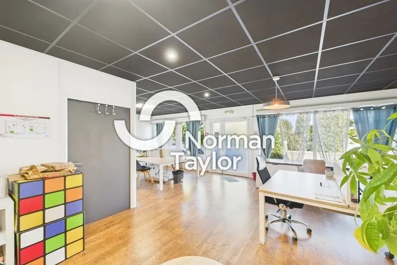 Bureau dans Pérols à vendre - Photo de l’immeuble – Image 2 sur 11