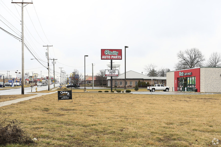 345 E Walton St, Willard, OH à vendre - Photo de l’immeuble – Image 3 sur 4