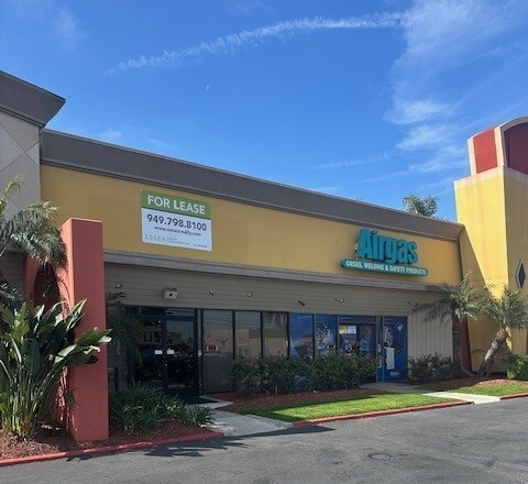 514-538 W Katella Ave, Orange, CA à louer - Photo de l’immeuble – Image 2 sur 5