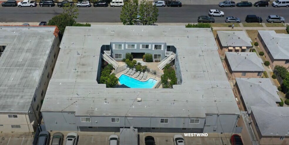 4935 Niagara Ave, San Diego, CA à vendre - Photo de l’immeuble – Image 3 sur 16