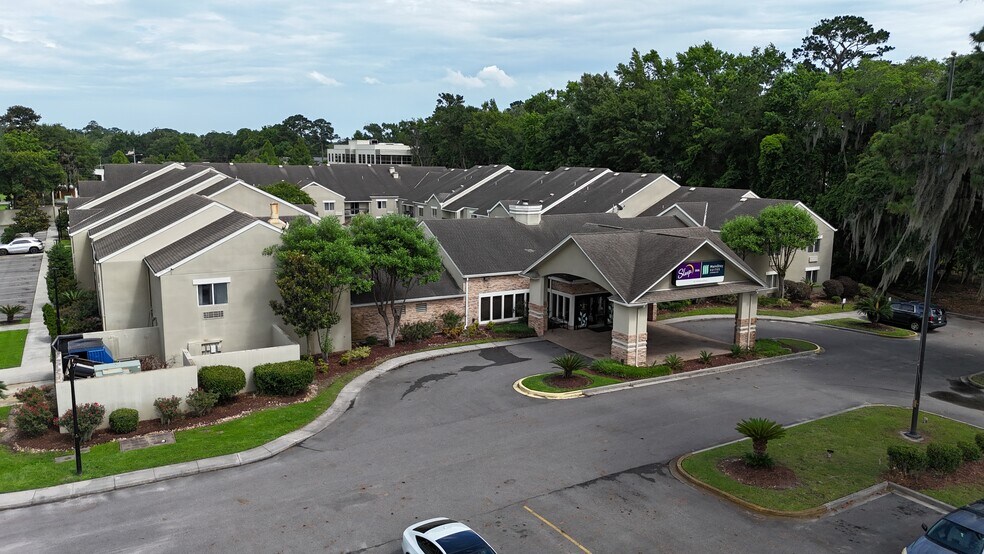 6800 Abercorn St, Savannah, GA à vendre - Photo principale – Image 1 sur 17