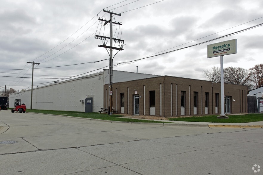 26500 Harding St, Oak Park, MI à louer - Photo de l’immeuble – Image 3 sur 3
