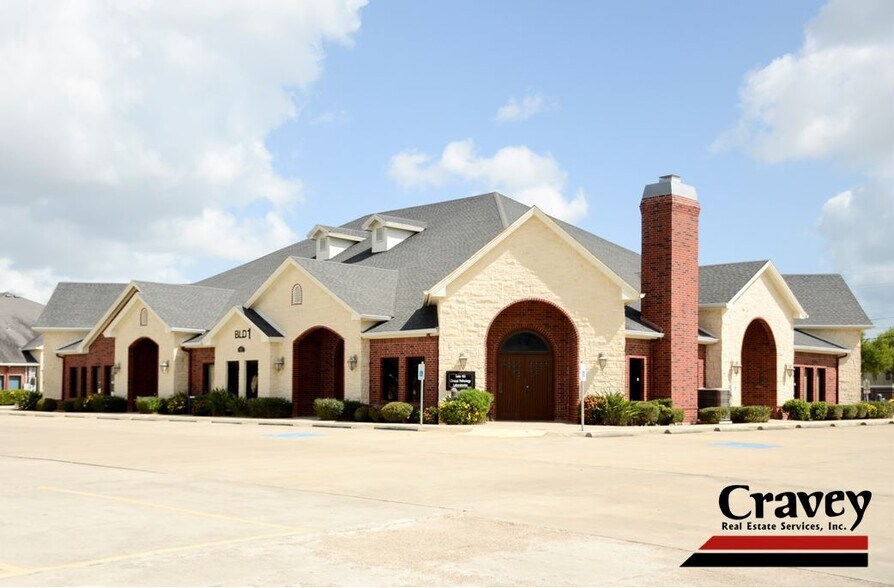 5826 Esplanade Dr, Corpus Christi, TX à louer - Photo de l’immeuble – Image 2 sur 2