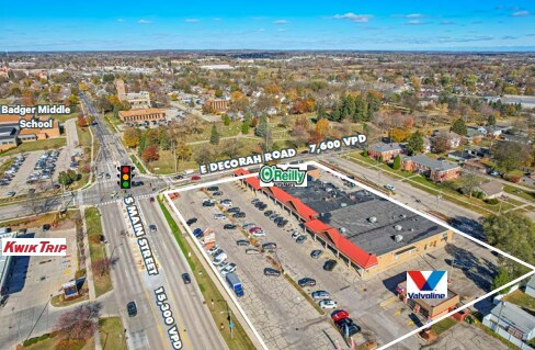 805-827 S Main St, West Bend, WI à louer - Aérien – Image 3 sur 6