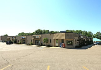 Plus de détails pour 1833 E 51st St, Ashtabula, OH - Bureau, Bureau/Local commercial à louer