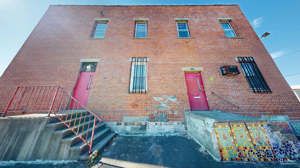 725 Housatonic Ave, Bridgeport, CT à vendre - Photo de l’immeuble – Image 3 sur 12