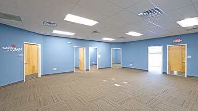 115 River Road, Flemington, NJ à louer Photo intérieure– Image 1 sur 18