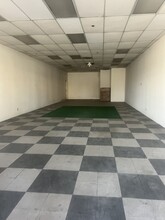 5533-5549 Philadelphia St, Chino, CA à louer Photo de l’immeuble– Image 2 sur 3