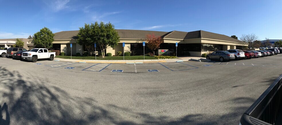 325-345 Westridge Dr, Watsonville, CA à vendre - Photo de l’immeuble – Image 3 sur 11