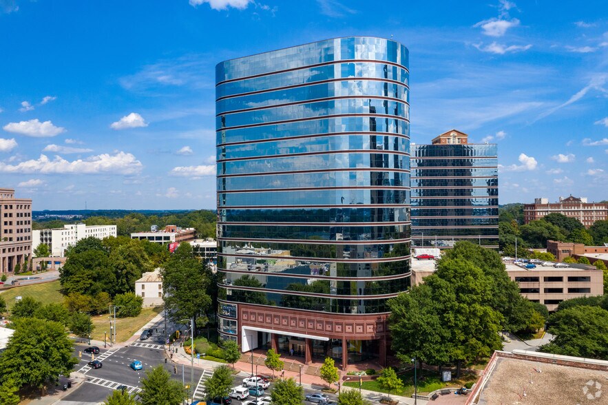 1360 Peachtree St Ne, Atlanta, GA à louer - Photo principale – Image 1 sur 23