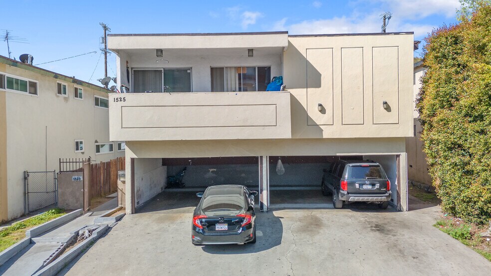 1525 Armacost Ave, Los Angeles, CA à vendre - Photo de l’immeuble – Image 2 sur 10