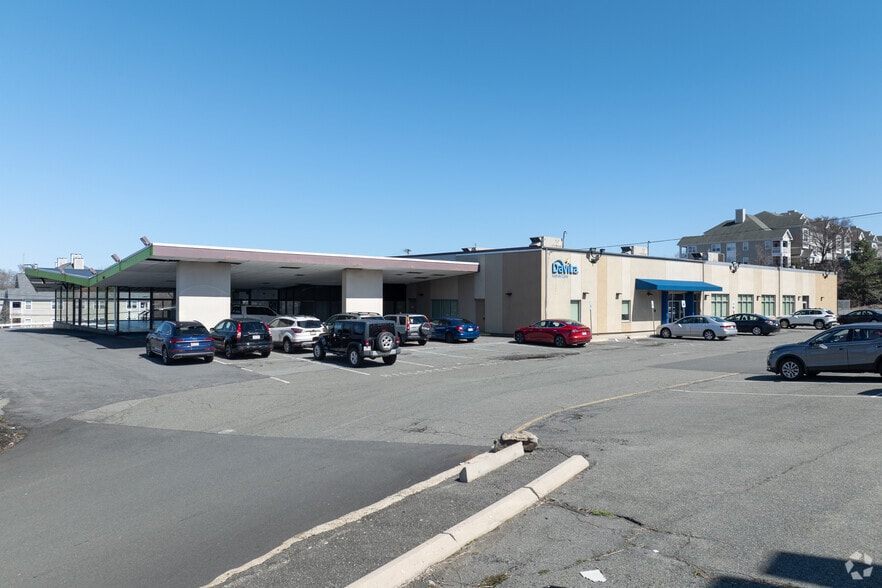 207 Highland Ave, Salem, MA à louer - Photo principale – Image 2 sur 11