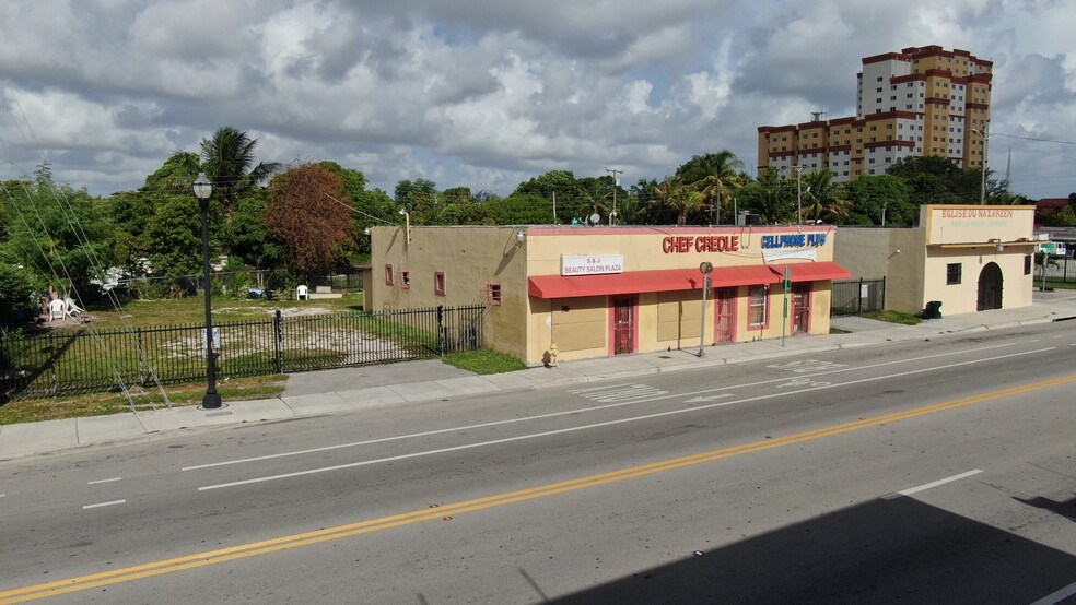 7618-7624 NE 2nd Ave, Miami, FL à vendre - Photo de l’immeuble – Image 2 sur 3