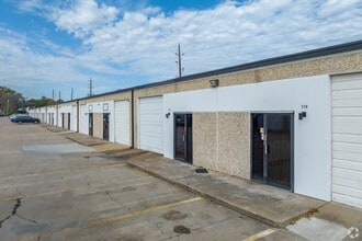 13940 Bammel North Houston Rd, Houston, TX à louer Photo de l’immeuble– Image 2 sur 2