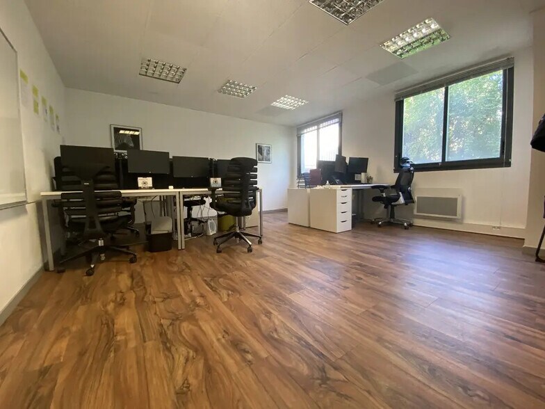 Bureau dans Nantes à louer - Photo de l’immeuble – Image 3 sur 5
