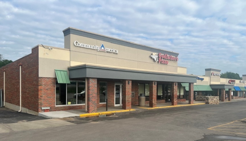 5400-5536 NE Antioch Rd, Kansas City, MO à louer - Photo de l’immeuble – Image 3 sur 10