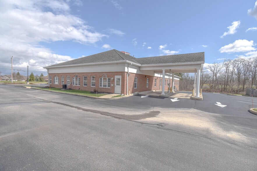 3848 Medina Rd, Medina, OH à louer - Photo de l’immeuble – Image 3 sur 7