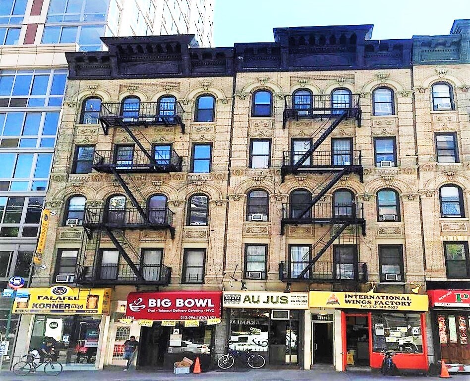 1764 First Ave, New York, NY à louer Photo de l’immeuble– Image 1 sur 3