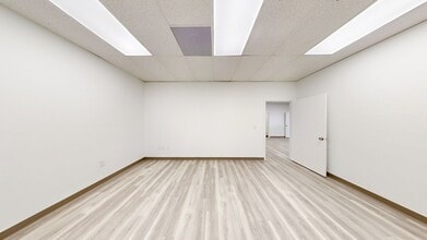 16411 NW 8th Ave, Miami, FL à louer Photo intérieure– Image 1 sur 11