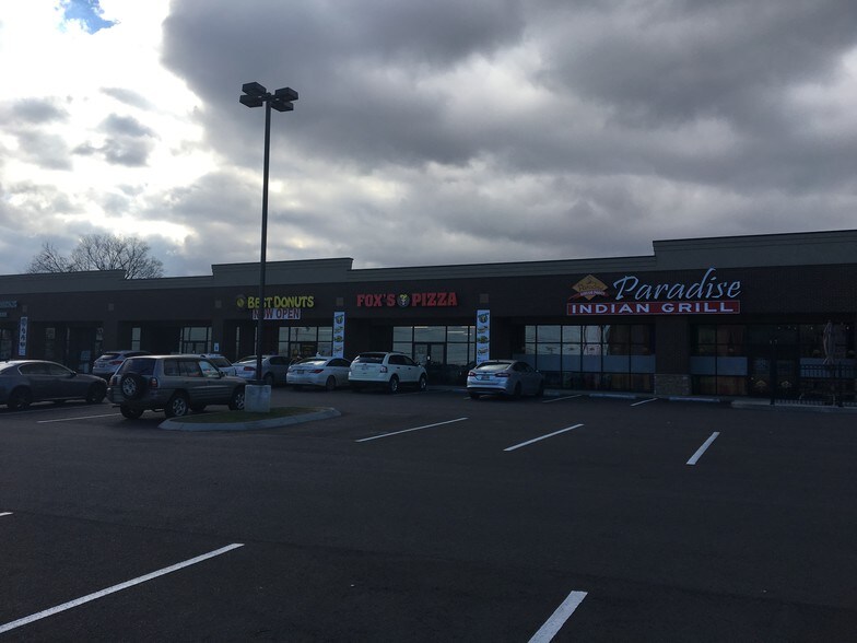 620 Dunlop Ln, Clarksville, TN à louer - Photo principale – Image 1 sur 3