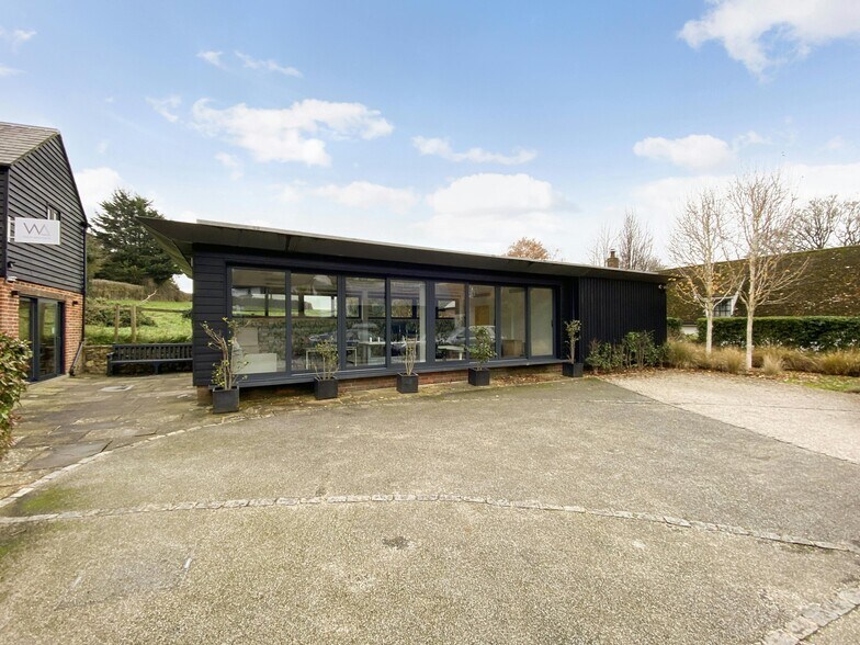 83 Bicester Rd, Long Crendon à louer - Photo de l’immeuble – Image 2 sur 6
