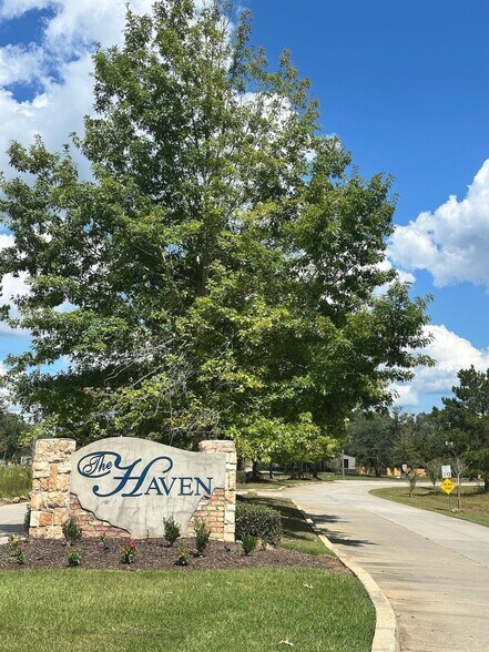 23516 Haven Blvd, Ponchatoula, LA à louer - Photo de l’immeuble – Image 3 sur 5