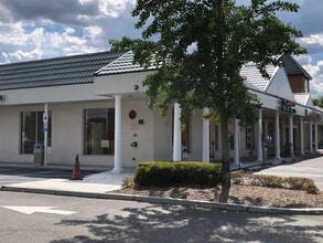 920-950 Hamilton St, Somerset, NJ à louer Photo intérieure– Image 1 sur 8