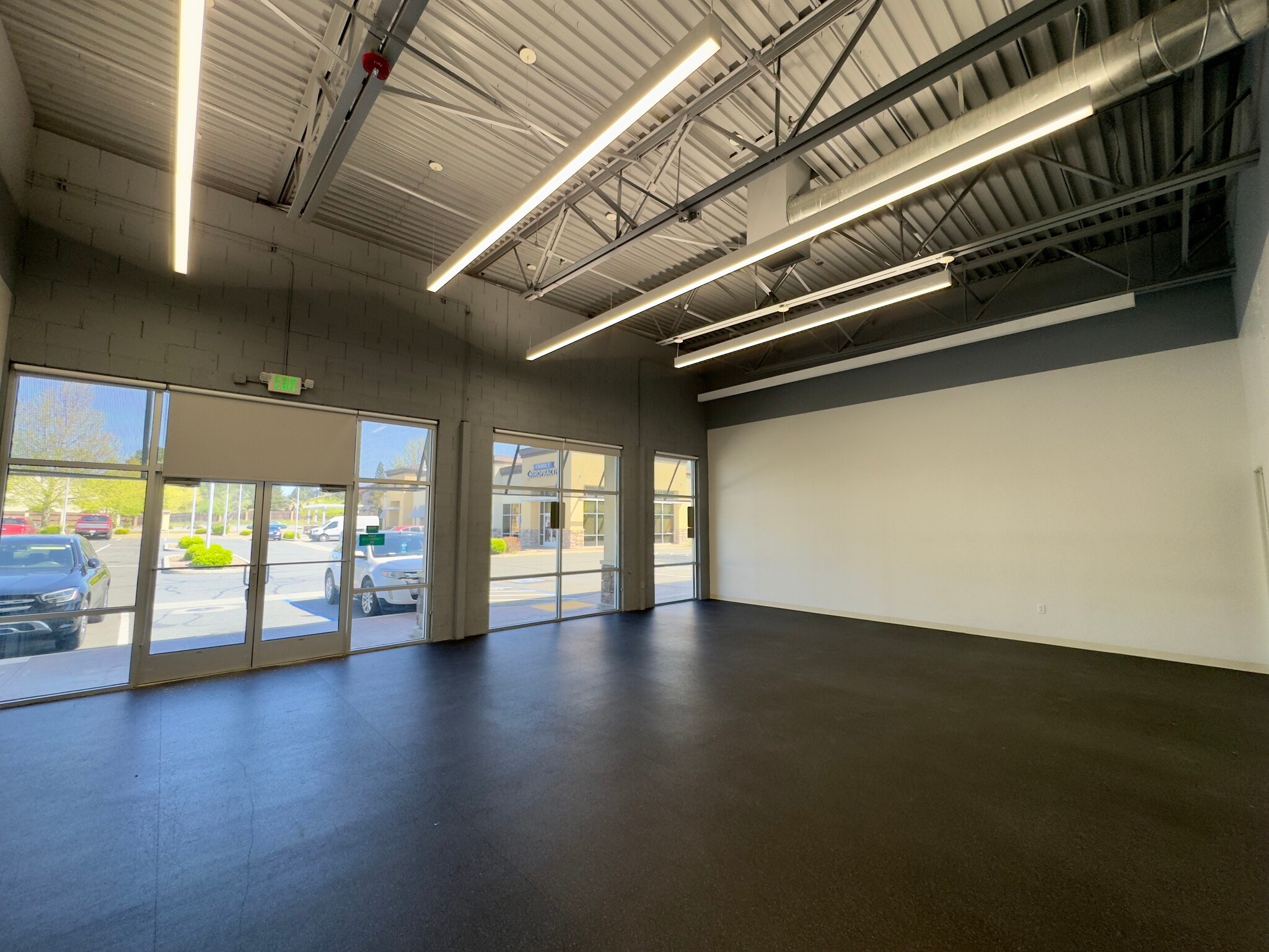 1230-1240 Churn Creek Rd, Redding, CA à louer Photo de l’immeuble– Image 1 sur 11